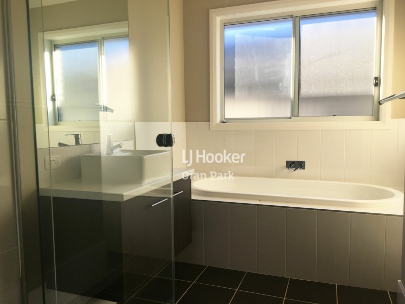 53 Agostini Circuit, Oran Park NSW 2570