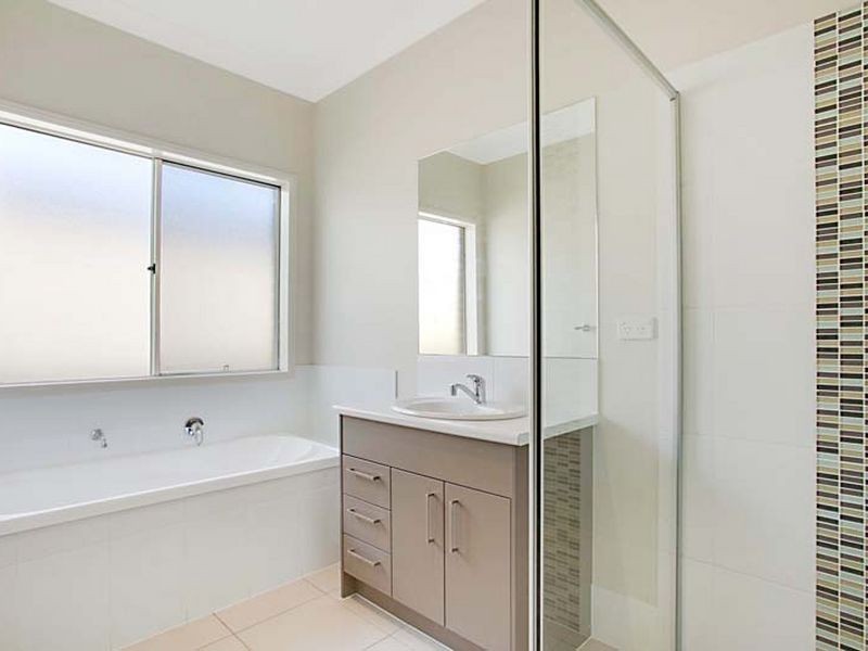 51 Ambrose Street, Oran Park NSW 2570