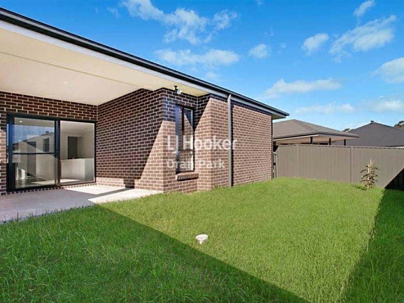 9 Radisich Loop, Oran Park NSW 2570
