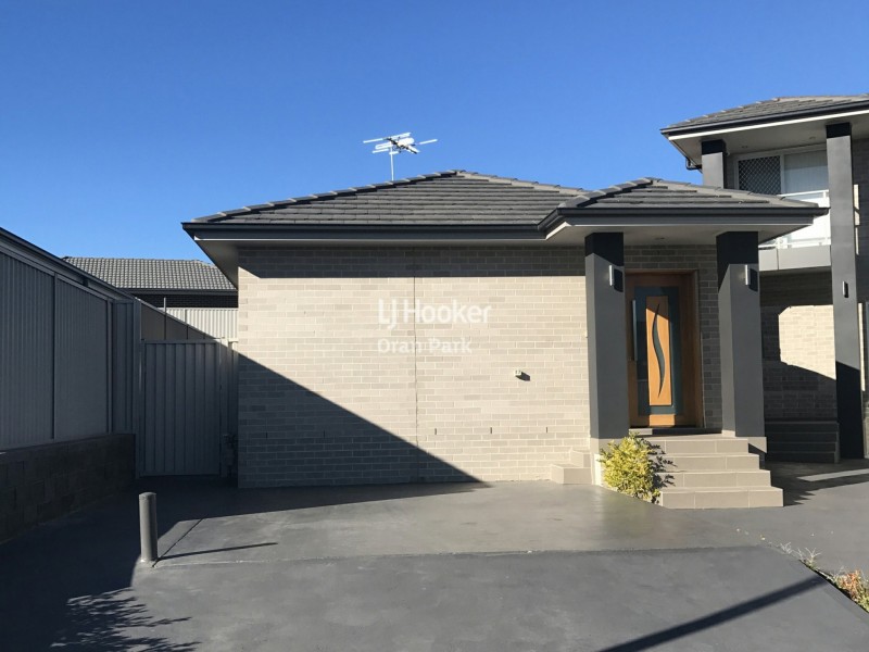 65b Richards Loop, Oran Park NSW 2570