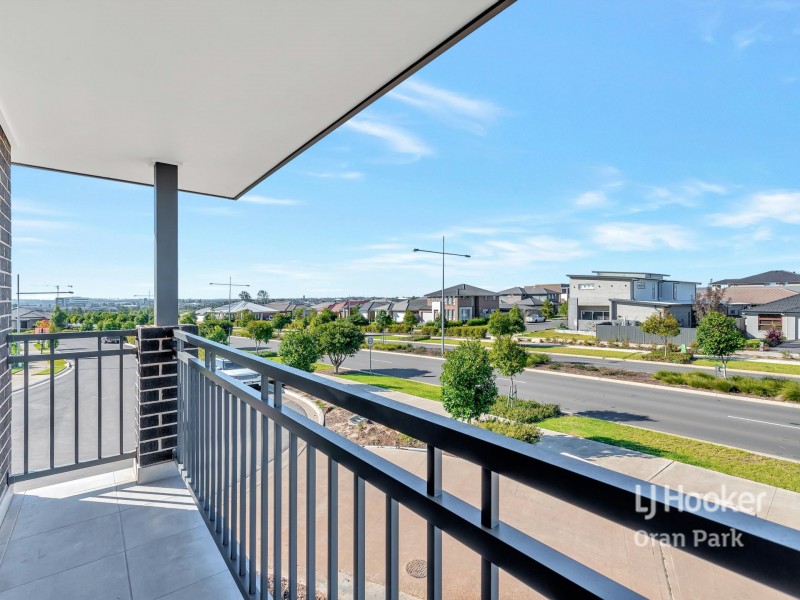 20 Goss Loop, Oran Park NSW 2570