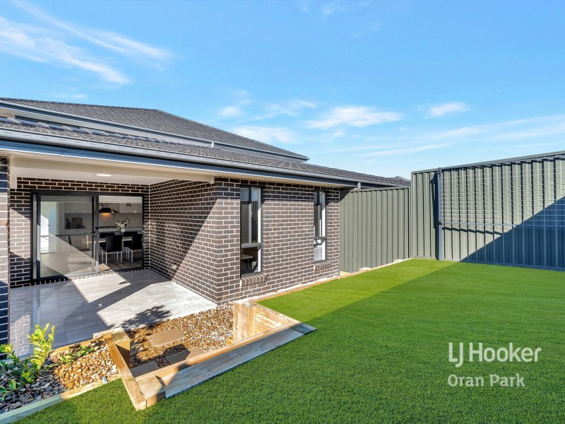 20 Goss Loop, Oran Park NSW 2570