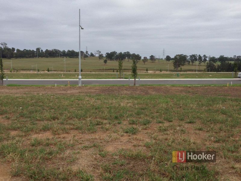 Lot 2020 Milton Cct, Oran Park NSW 2570