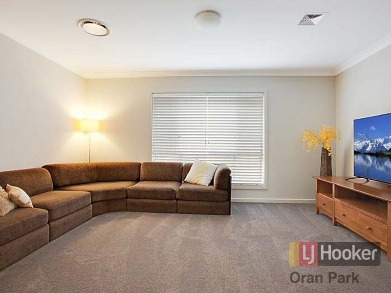 5 Matich Place, Oran Park NSW 2570