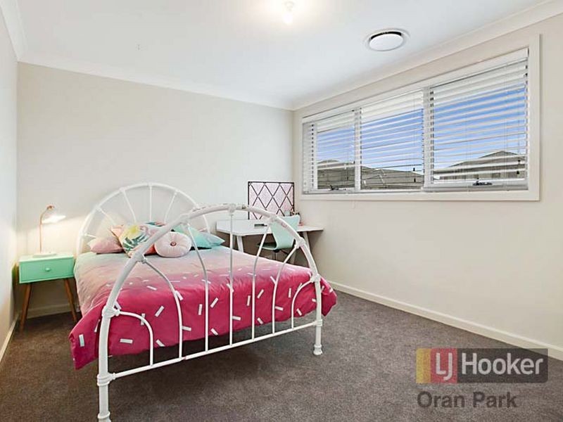 5 Matich Place, Oran Park NSW 2570