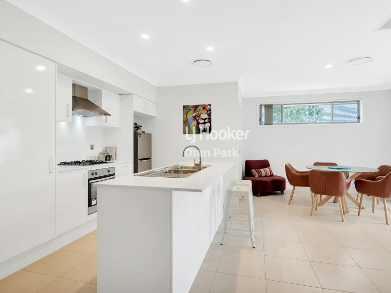 4 Lance Street, Oran Park NSW 2570