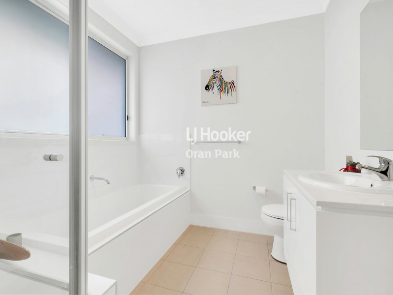 4 Lance Street, Oran Park NSW 2570