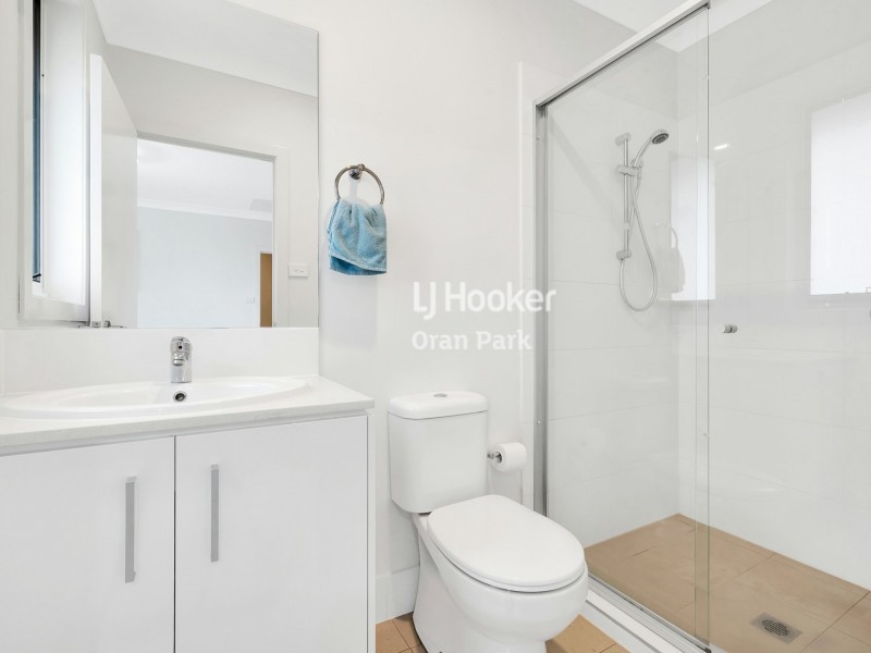 4 Lance Street, Oran Park NSW 2570