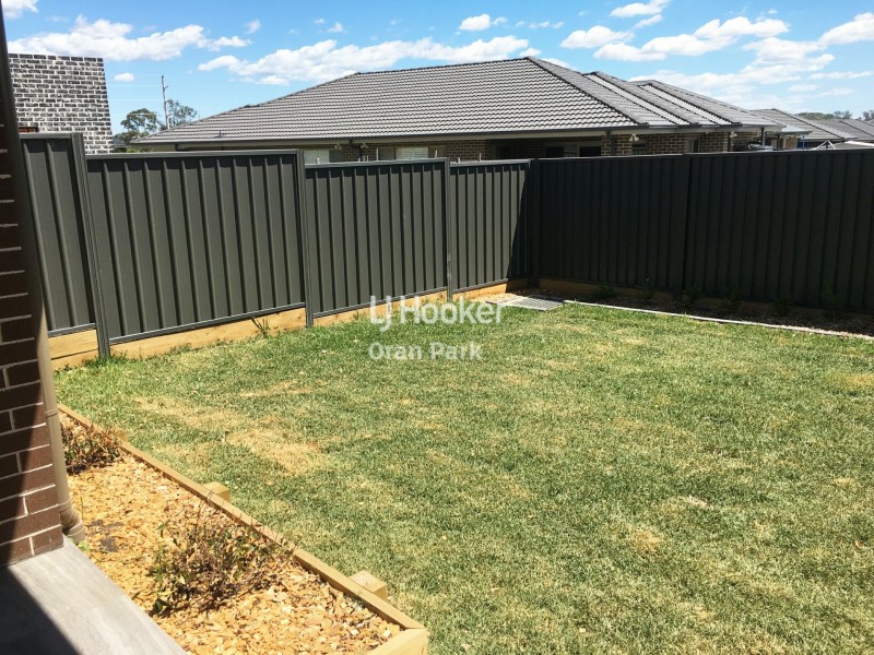 25a Franklin Grove, Oran Park NSW 2570