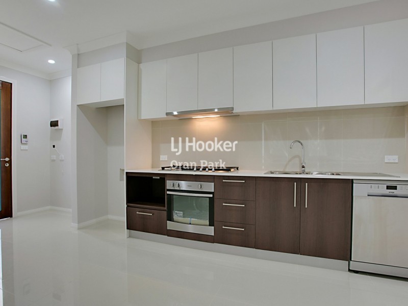 10b Weldon Street, Oran Park NSW 2570