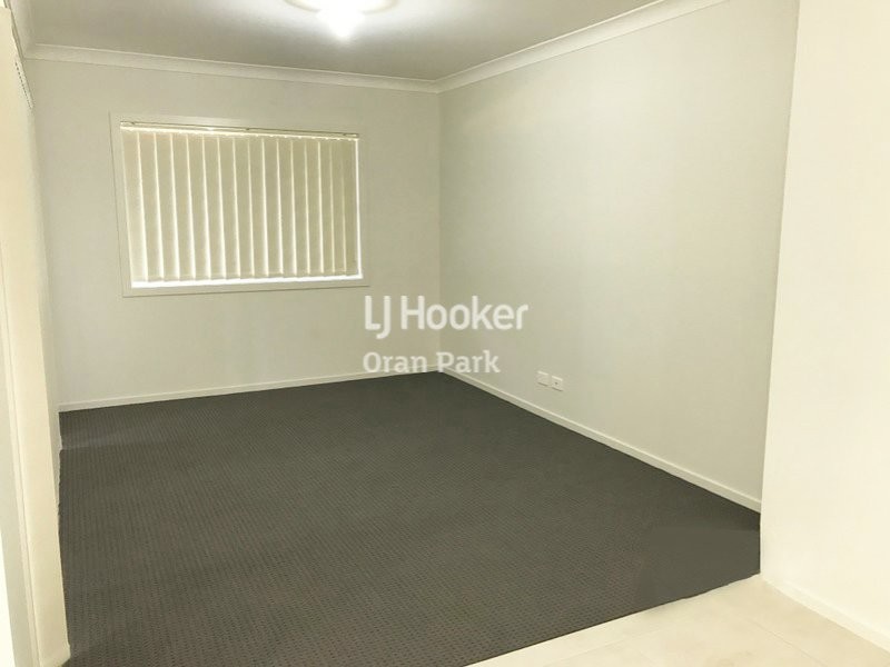 16 Holdsworth Street, Oran Park NSW 2570