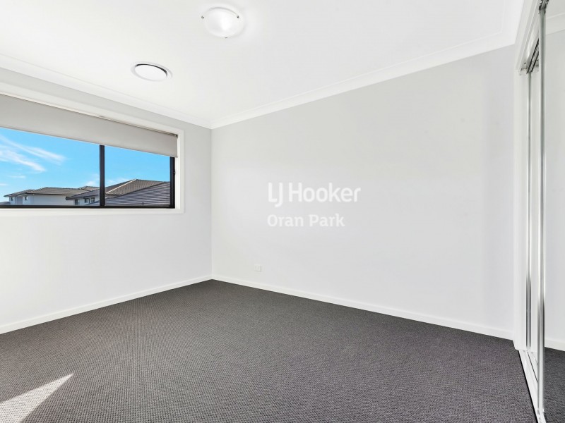 20b Goss Loop, Oran Park NSW 2570