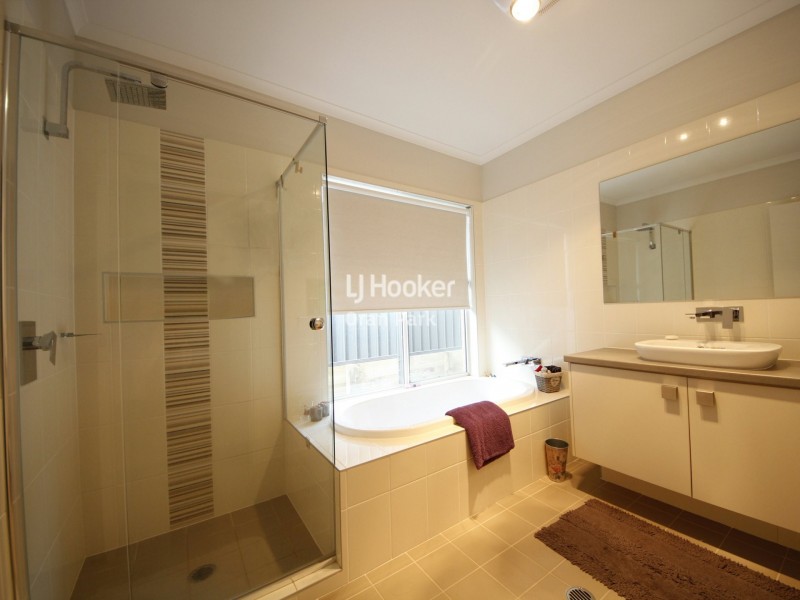 36 Atlee Street, Oran Park NSW 2570