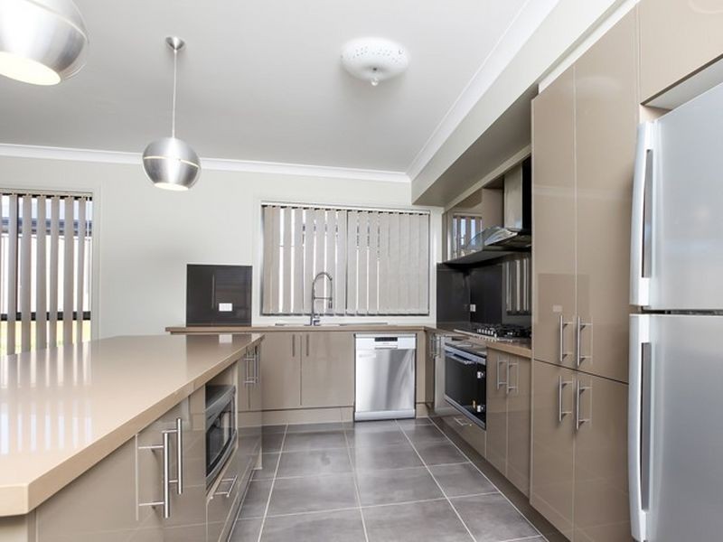 43 Murphy Street, Oran Park NSW 2570