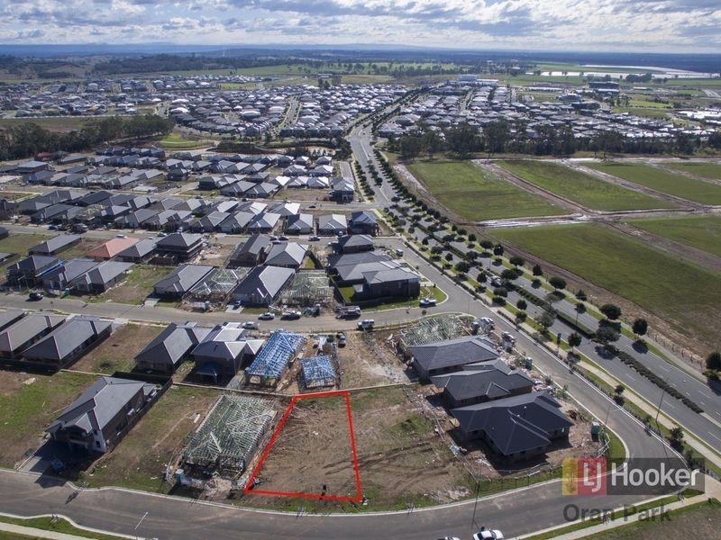 Lot 3232 Thorpe Cct, Oran Park NSW 2570