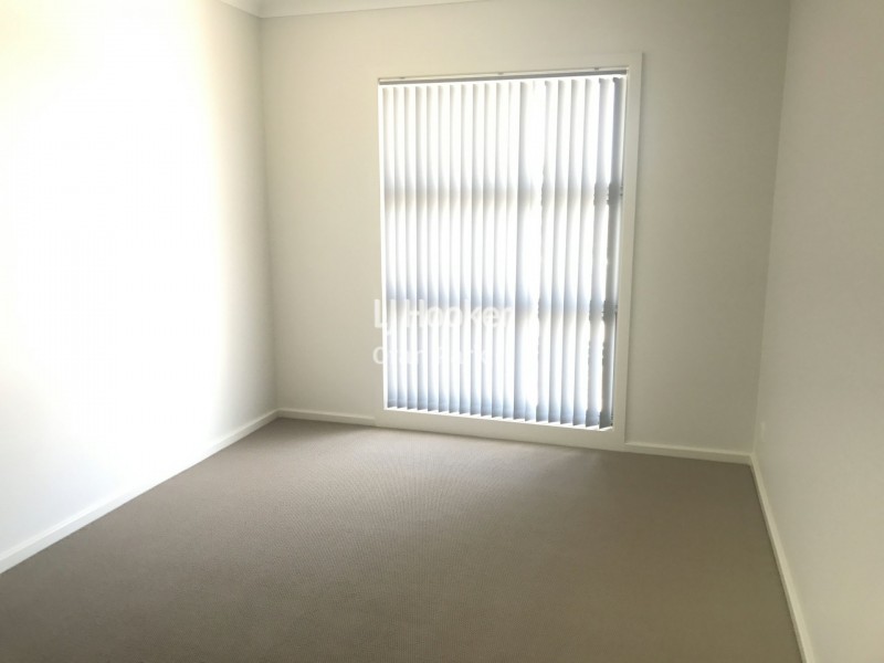 48b Civic Way, Oran Park NSW 2570
