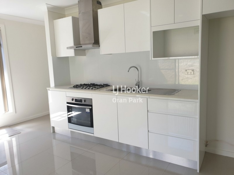 6A Thorpe Circuit, Oran Park NSW 2570