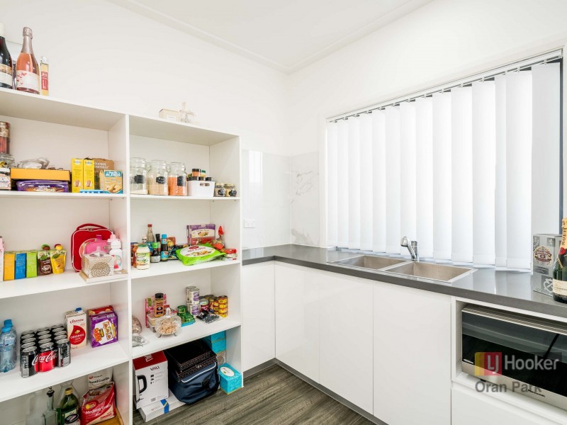 5 Walker Street, Oran Park NSW 2570