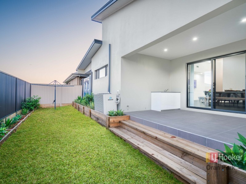 5 Walker Street, Oran Park NSW 2570