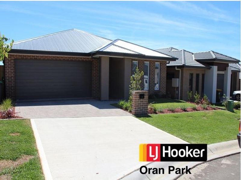 8 Ekins Street, Oran Park NSW 2570