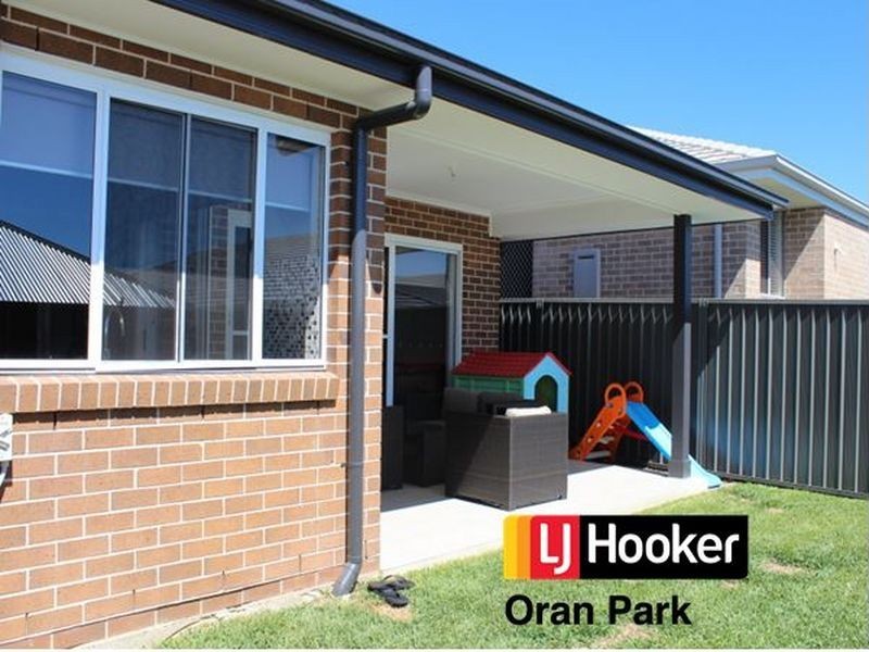 8 Ekins Street, Oran Park NSW 2570