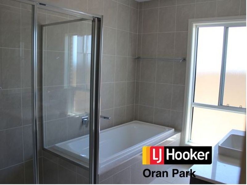 28 Murphy Street, Oran Park NSW 2570