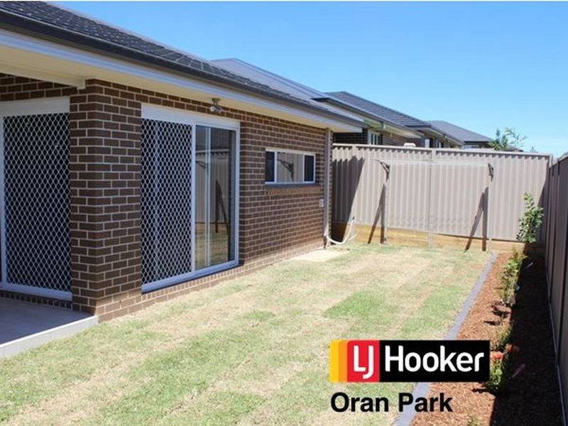 28 Murphy Street, Oran Park NSW 2570