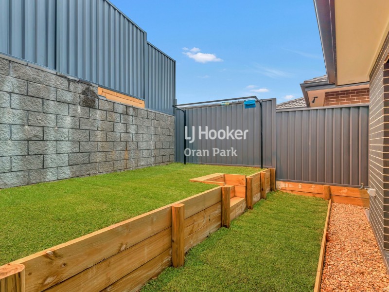 110a Poulton Terrace, Campbelltown NSW 2560