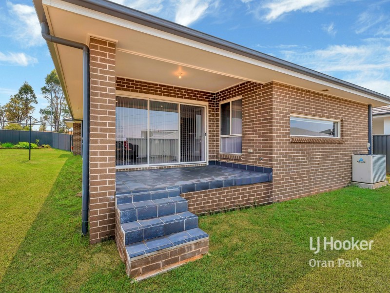 2 Rosemary Close, Gregory Hills NSW 2557