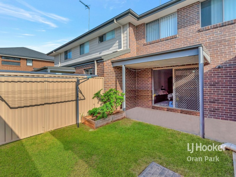 22B Howard Loop, Oran Park NSW 2570