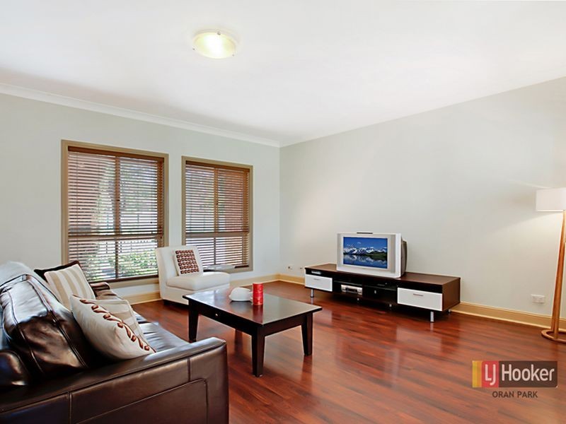 5 Hogan Place, Mount Annan NSW 2567