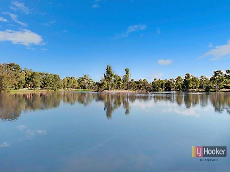 5 Hogan Place, Mount Annan NSW 2567