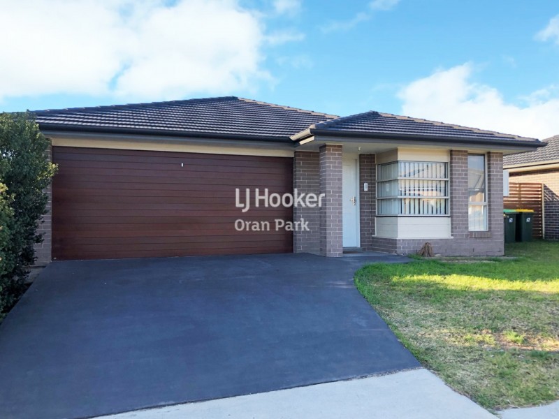 8 Ambrose Street, Oran Park NSW 2570