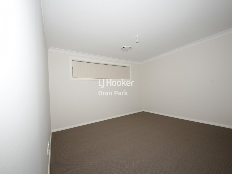 8 Ambrose Street, Oran Park NSW 2570