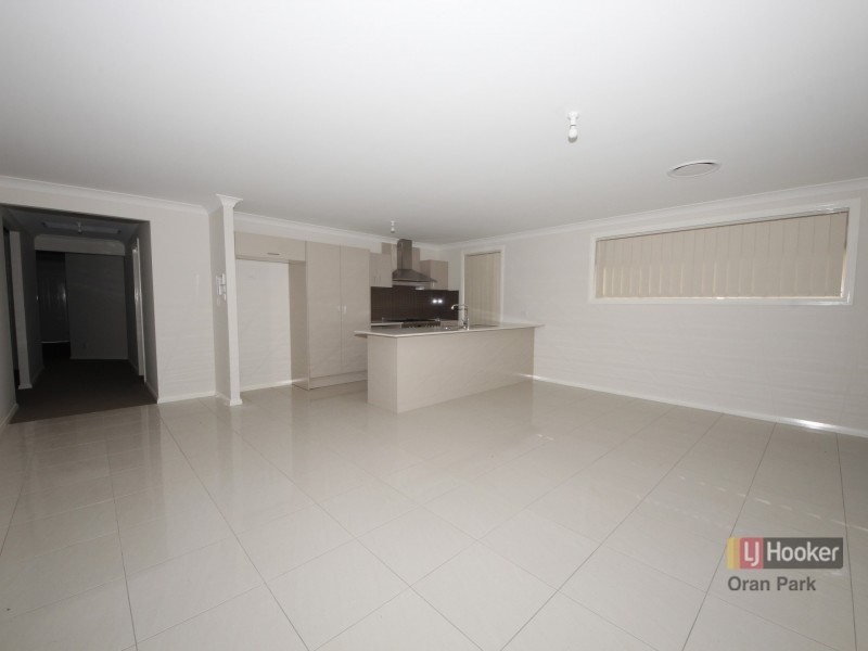8 Ambrose Street, Oran Park NSW 2570