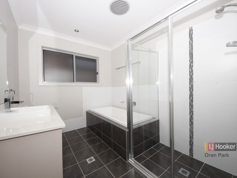 12 Fury Street, Oran Park NSW 2570