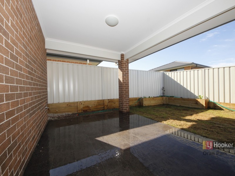 12 Fury Street, Oran Park NSW 2570