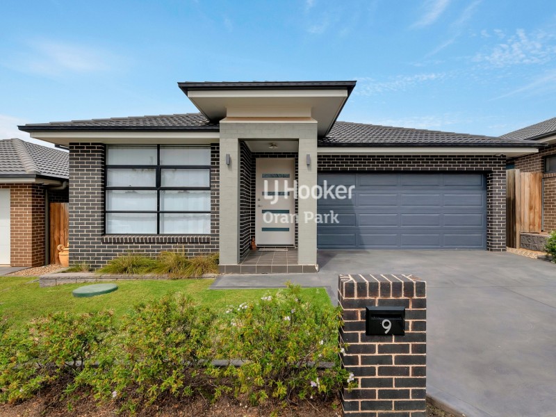 9 Holden Drive, Oran Park NSW 2570