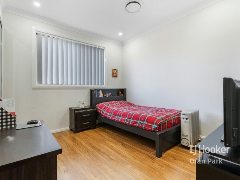 8 Churcher Street, Catherine Field NSW 2557