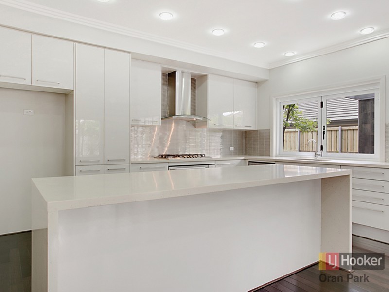 17 Moffat Street, Oran Park NSW 2570