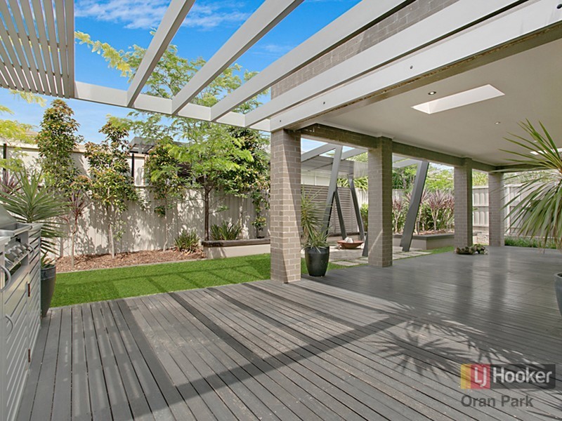 17 Moffat Street, Oran Park NSW 2570