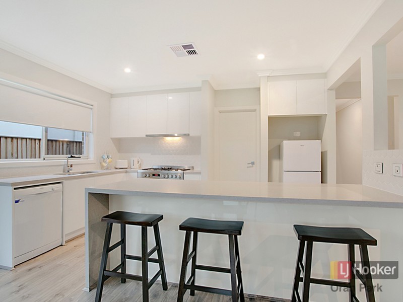 33 University Drive, Campbelltown NSW 2560