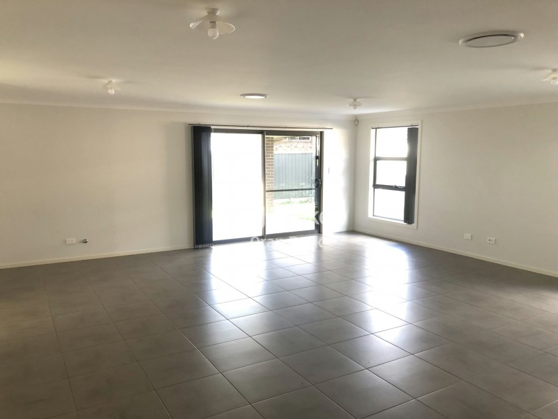 54 Bourne Ridge, Oran Park NSW 2570