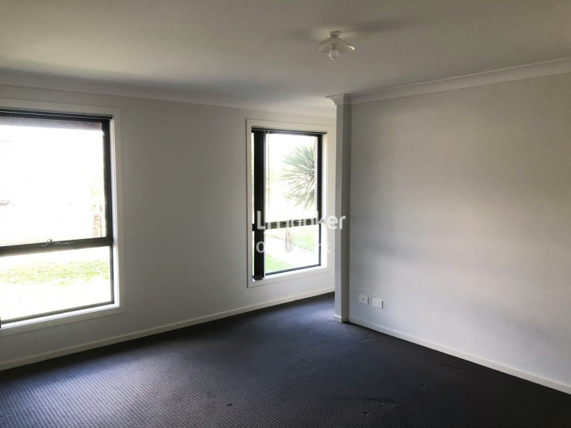 54 Bourne Ridge, Oran Park NSW 2570