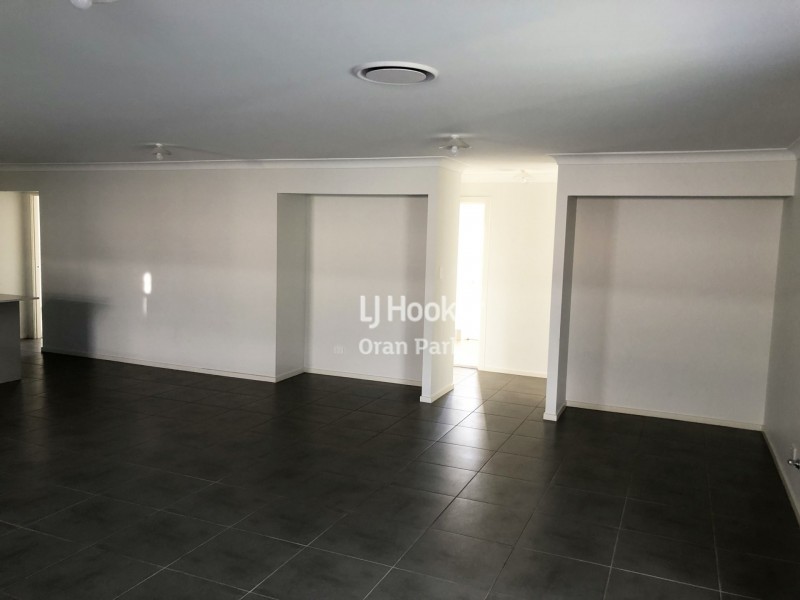 54 Bourne Ridge, Oran Park NSW 2570