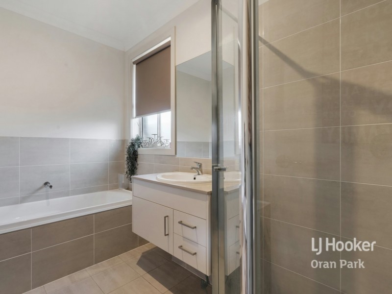 38 Hinton Loop, Oran Park NSW 2570