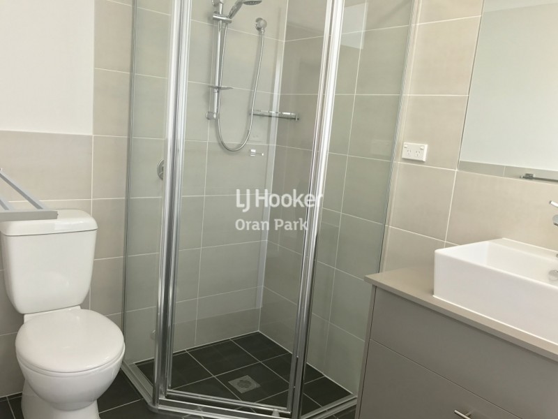8b Harvey Street, Oran Park NSW 2570