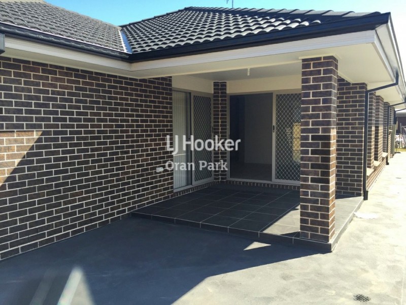 8 Loudon Crescent, Cobbitty NSW 2570