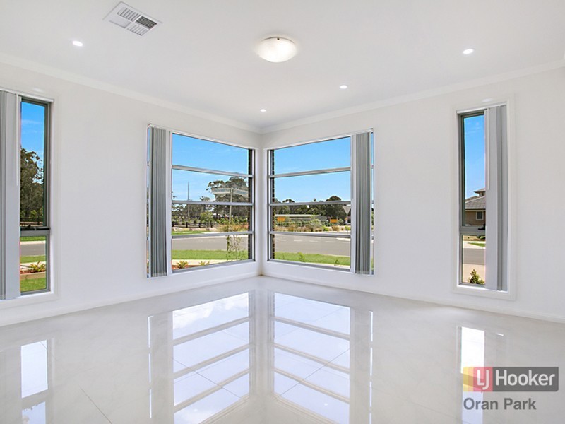 66B Longhurst Street, Oran Park NSW 2570