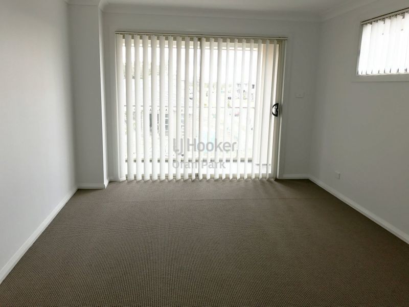 8B Harvey Street, Oran Park NSW 2570